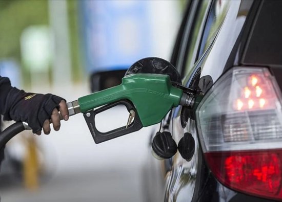 Benzine ve Motorine İndirim Geldi: Akaryakıt Fiyatları Ne Kadar?