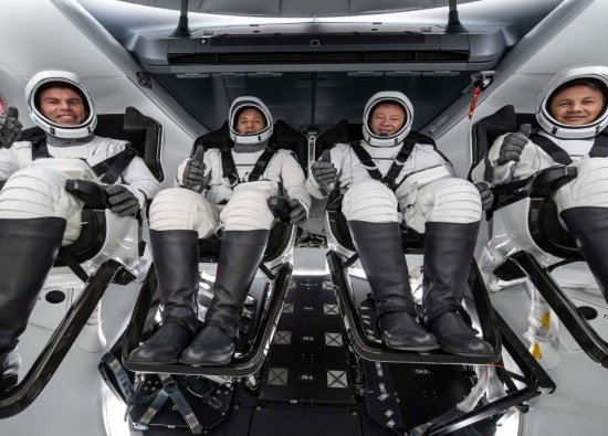 İlk Türk Uzay Yolcusu Alper Gezeravcı, SpaceX’in Eğitimini Tamamladı!