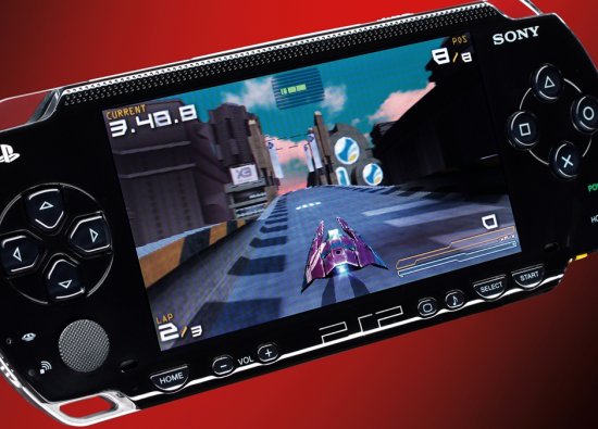 PSP Oyunlarını Artık iPhone'larda Oynamak Mümkün: PSP Emülatörü App Store'a Geldi!
