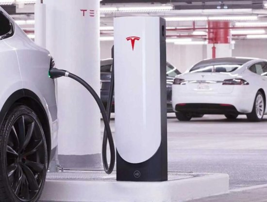 Elon Musk'un Binlerce Kişiyi Kovmaya Devam Etmesi: Tesla'da Değirmen Nasıl Dönecek?