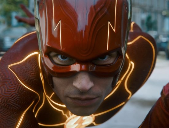 The Flash Filminin Yeni Fragmanı İzle | DC Evreninin En Hızlı Kahramanı Geri Dönüyor